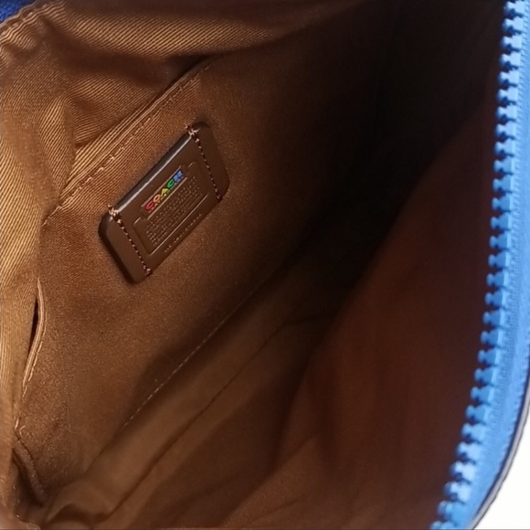 COPY - Coach Rainbow Crossbody Bag - Picture 5 of 8